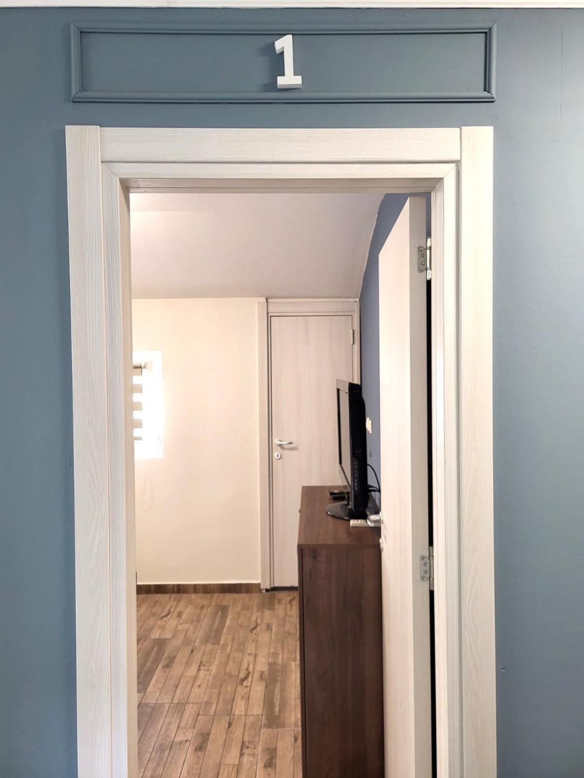 Guesthouse Ozegovic Belgrado Buitenkant foto