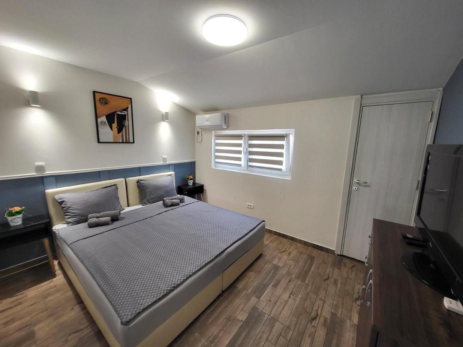 Guesthouse Ozegovic Belgrado Buitenkant foto